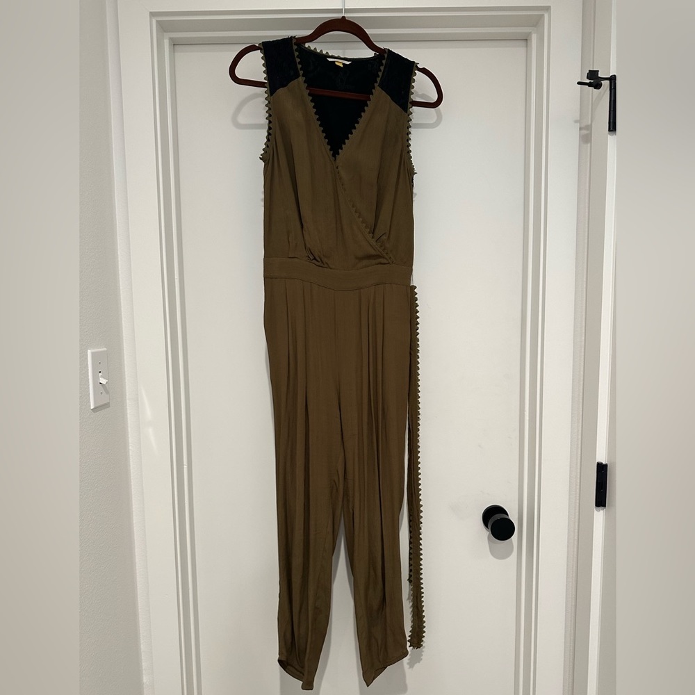 Anthropologie Leifsdottir Sani Sleeveless
Green Surplice Wrap Utility Jumpsuit - Picture 5 of 8